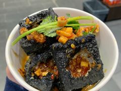 -黑色经典臭豆腐·湖南特产(步行街店)