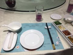 餐具摆设-南山鲜虾面·活鲜小馆·海味大连菜(南山总店)