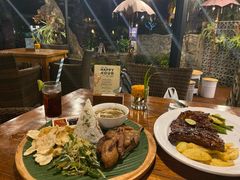 -Pundi Pundi Restaurant