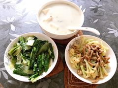 -爱的果实月嫂育婴师(世纪东方店)