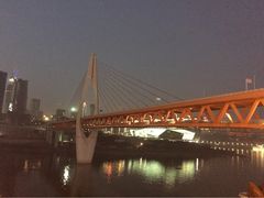 -小天鹅火锅·一线江景洪鼎旗舰店(洪崖洞店)