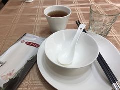 餐具摆设-乾隆美食·本帮菜(黄河路店)