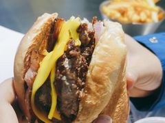 -TRIPS BURGER(大钟寺店)