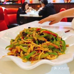 松花湖水饺 北京街总店 的鱼香肉丝好不好吃 用户评价口味怎么样 澳门美食鱼香肉丝实拍图片 大众点评