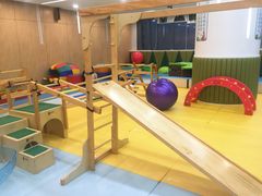 -亲亲袋鼠托育早教·思维专注力·棕熊英语(鼓楼恒力城店)