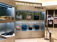 -三宅一生 (阪急梅田本店)