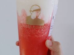 草莓酪酪-LELECHA乐乐茶(上海五角场万达广场店)