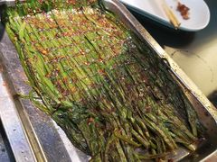 -西街夜油条·麻团包乌饭