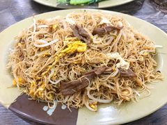 牛肉鸡蛋炒牛河-贞姨美食·老字号海鲜大排档