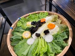 -尚尚仙·酸汤猪手·猪肚鸡火锅(华联万柳购物中心店)