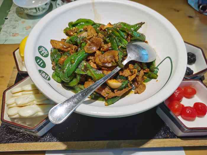 菜小湘·辣椒炒肉(太原街万达店)