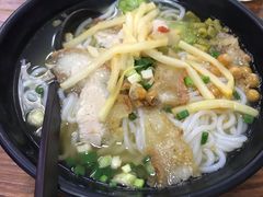 脆皮锅烧桂林米粉面-正宗桂林米粉(细岗路店)