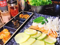 -鹤江桥·红油牛肉粉(SKP店)