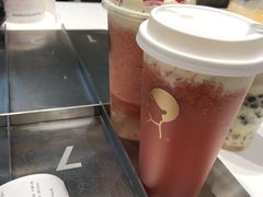 -喜茶(杭州滨江宝龙店)
