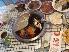 -山悦里 山野·鲜火锅(罗斯福广场店)