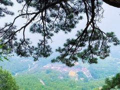 -鬼笑石后山停车场