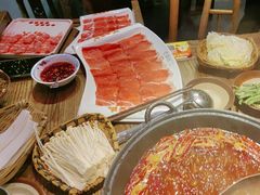 -巴卤社老火锅(财富店)