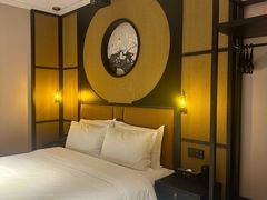 -万泊酒店(长沙五一广场国金中心店)