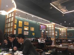 大堂-胡须佬鸡煲四季火锅店(石厦西村直营店)