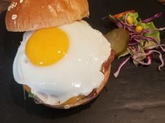 -HIGH FIVE哈福手工汉堡(桂林路店)