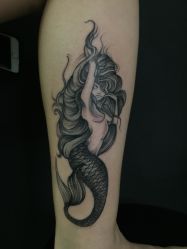 小腿-怪咖纹身刺青