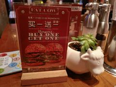 -FAT COW(虹梅路店)