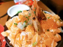 三文鱼火山丼-魔丼屋(日月光店)