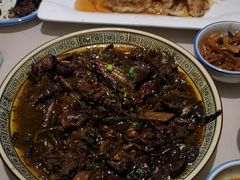 -老码头黑皮肘子锅包肉(赣水路店)