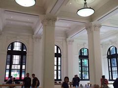 -Apple Store(Brisbane)