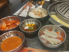 -GOGIYA·咕叽吖韩国传统烤肉店(东方新天地店)