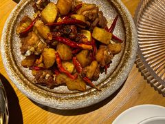 老王头牌黄焖鸡-隔壁老王·家常云南菜(花巷店)