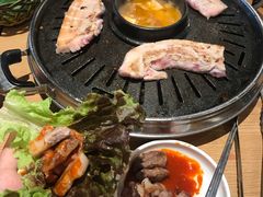 -江南猪肉商会无限续吃(弘大店)