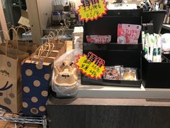 -瑞幸咖啡(盈锋中心店)