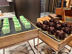 -鲜艳全日餐厅(长江之舟华邑酒店)