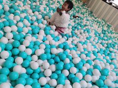 -布鲁豪斯亲子欢乐家庭餐厅