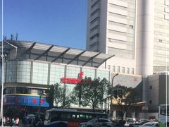-友谊服饰商场(名品商厦店)