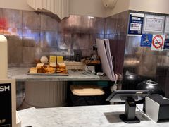 -HOT CRUSH趁热集合·现烤面包(环球港店)