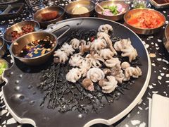 -草家酱蟹炭火烤肉店(珲春南路一店)