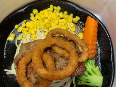 -汤姆家的牛排意面披萨(融创茂店)