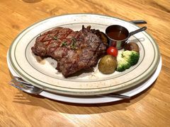 谷饲厚切肉眼牛扒配薯菜-森Some Fusion(荔湾店)