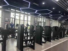 -跃动游泳健身俱乐部(新华传媒店)