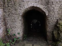 -伍山石窟