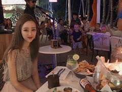 -Cha Cha's Beach Cafe
