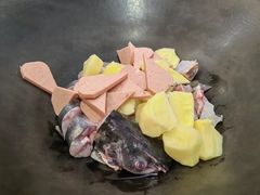 -老刘生态大鱼坊铁锅炖鱼(赛马场店)