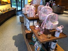 零售区-星巴克(迪士尼小镇店)