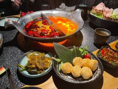 -湊湊火锅·茶憩(新中关购物中心店)