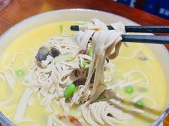 -明丰小渔馆(明月路店)