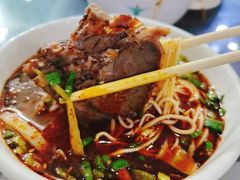 -牛一嘴·兰州牛肉面·大盘鸡(财富中心店)