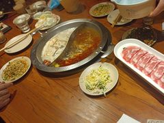 -东巴婆婆云南鱼豆花火锅(大东门店)