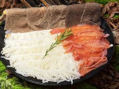 -鹿鸣山草本茶香火锅(园西路店)